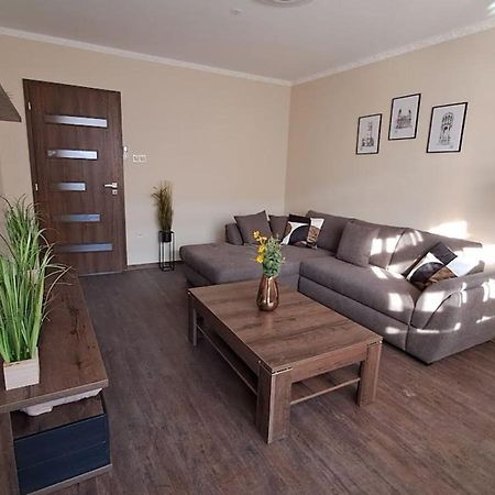 Szilfak City Apartman Hajdúszoboszló Eksteriør billede