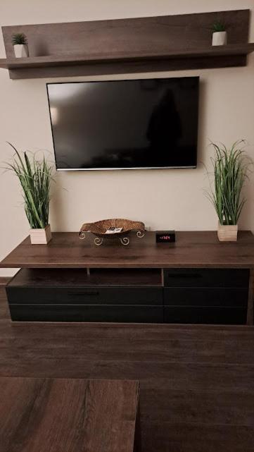 Szilfak City Apartman Hajdúszoboszló Eksteriør billede
